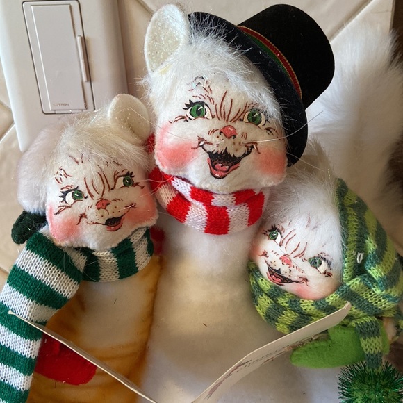 Annalee 3 Kitty Cats Christmas Caroling 10" - Picture 4 of 9